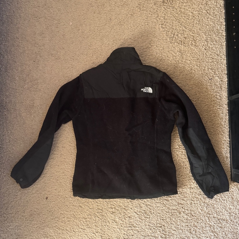 The North Face Women's Black Denali Jacket